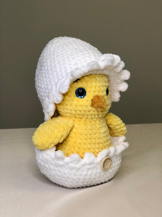 The Crocheted Chick & Its Cozy Shell