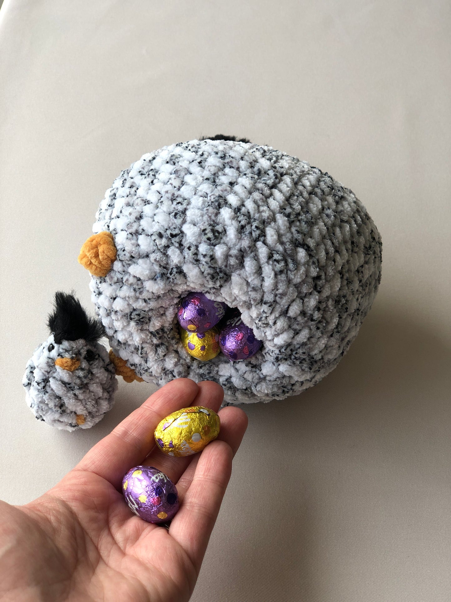 Crochet Hen with Surpise