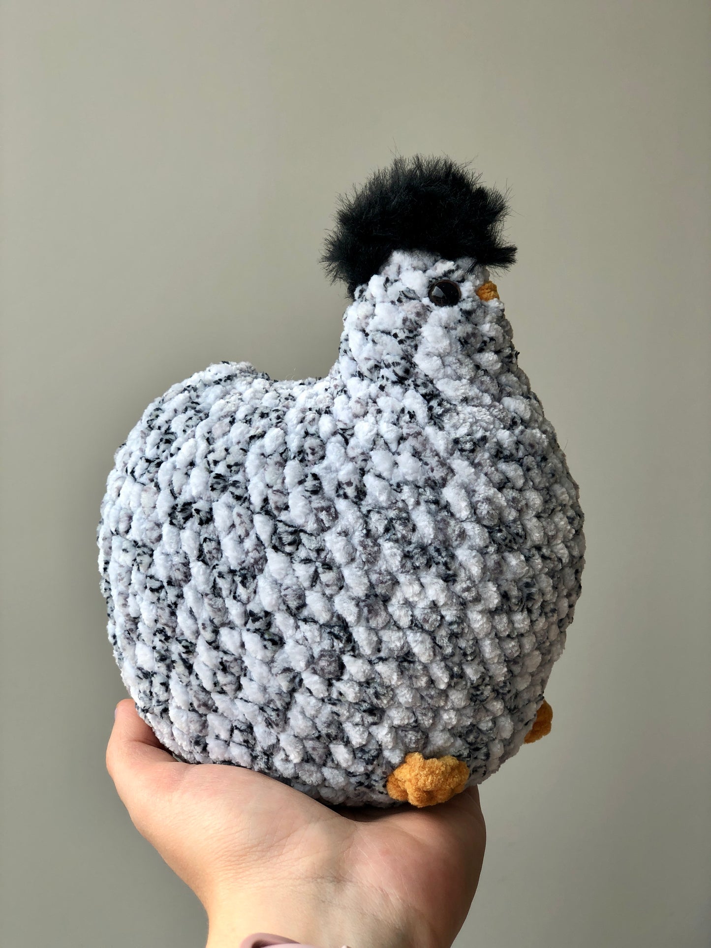 Crochet Hen with Surpise