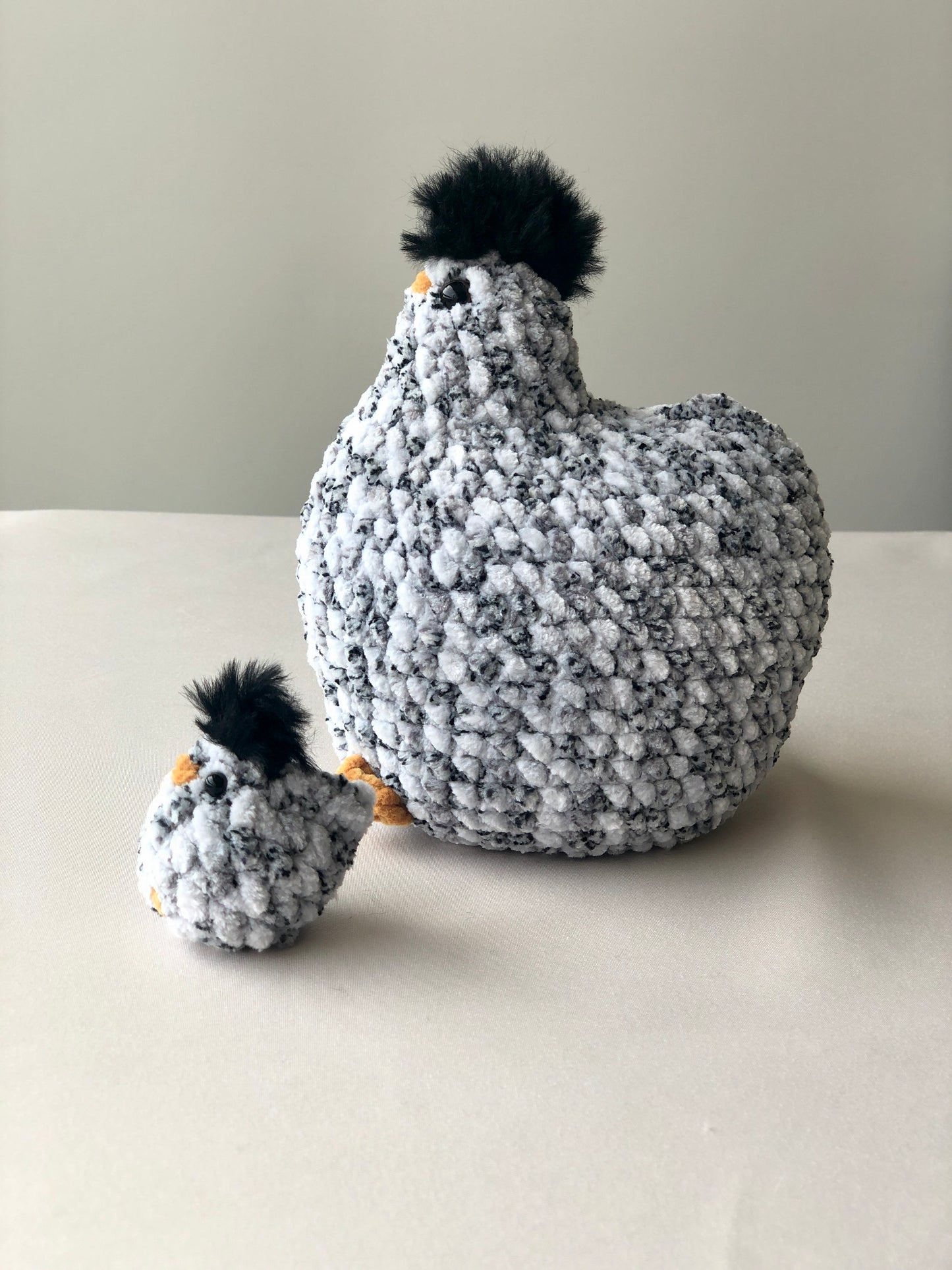 Crochet Hen with Surpise