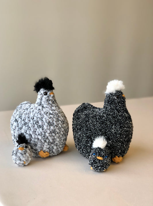 Crochet Hen with Surpise