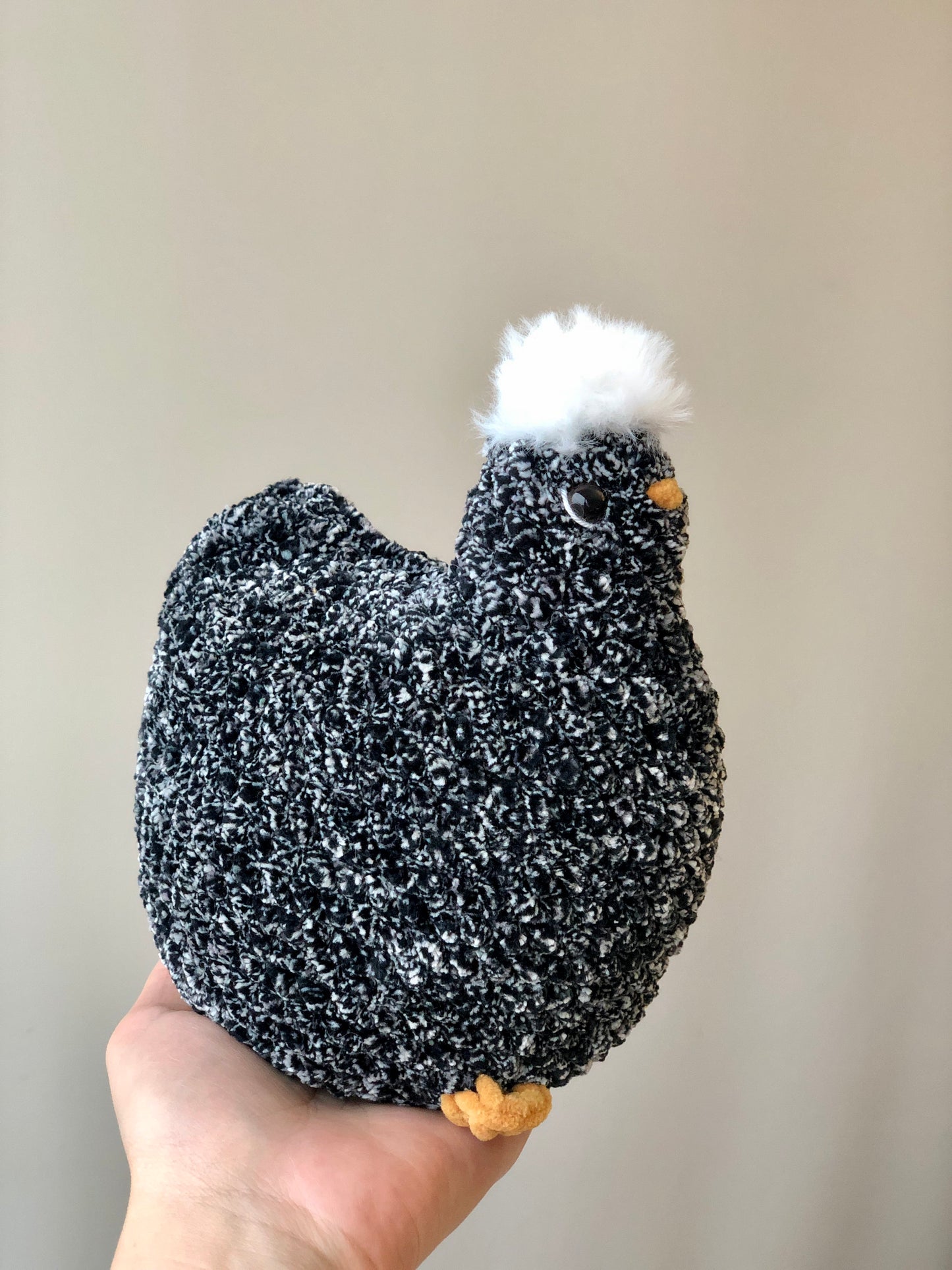 Crochet Hen with Surpise